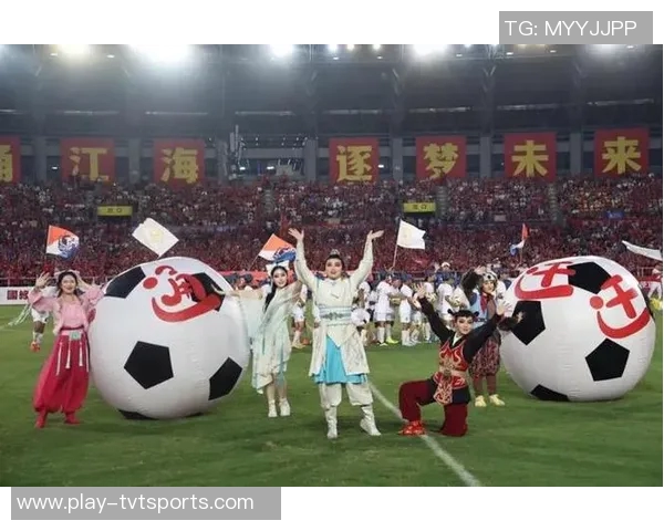 全明星足球盛宴开启球迷狂欢与明星球员同场竞技的精彩瞬间